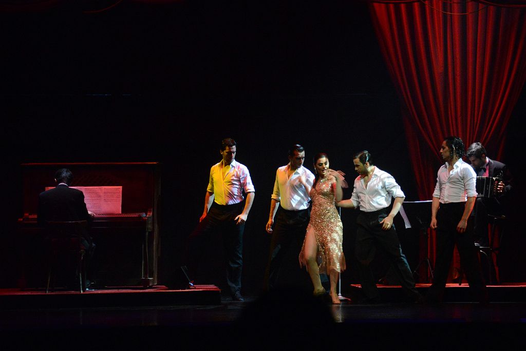 12 Female Tango Singer With Male Tango Dancers And Musicians Tango Porteno Buenos Aires